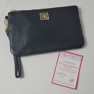 Liz Claiborne Black Wristlet with Gold Accent